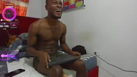 Snapshot of latinjacke chatting on 03/27/26, 12:05 online show from 03/27/26, 12:05