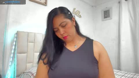 Vanessa online show from 10/27/25, 02:04