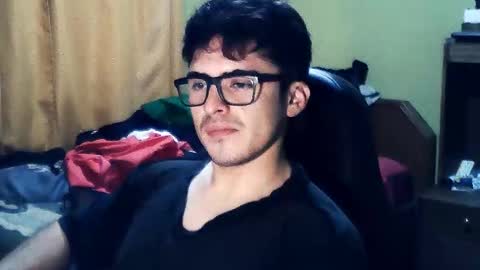 Snapshot of latinn_babe chatting on 09/16/25, 02:12 latinn_babe online show from 09/16/25, 02:12