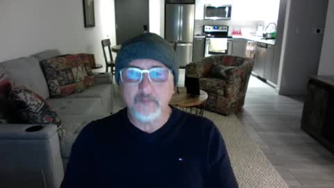 QS - INDEPENDENT MODEL online show from 02/10/25, 05:47