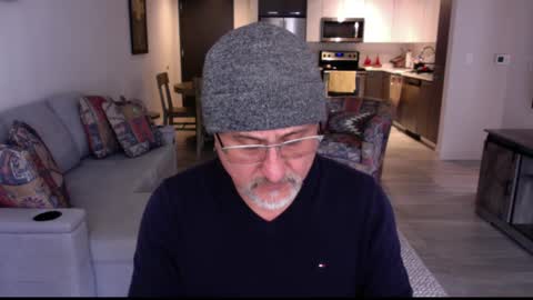 QS - INDEPENDENT MODEL online show from 02/22/25, 06:19