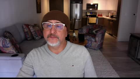 Snapshot of latinnous chatting on 02/28/25, 04:42 QS - INDEPENDENT MODEL online show from 02/28/25, 04:42