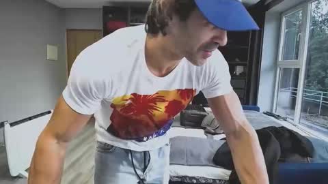 sam online show from 12/14/25, 04:23