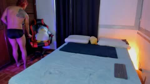 Snapshot of latino_boysmiles chatting on 04/08/26, 05:02 latino_boysmiles online show from 04/08/26, 05:02