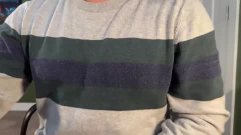 latino_hotcb1 online show from 01/02/25, 11:38