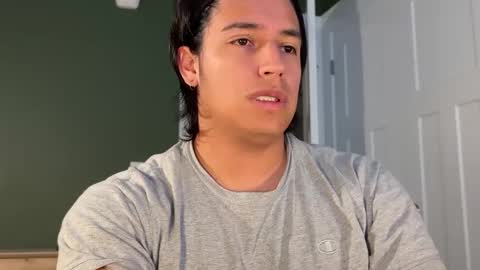 latino_hotcb1 online show from 01/06/25, 04:34