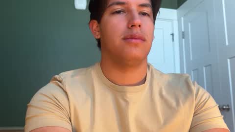 latino_hotcb1 online show from 01/20/25, 04:45