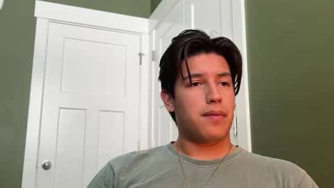 latino_hotcb1 online show from 02/13/25, 10:43