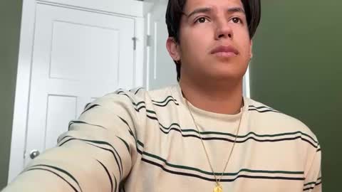 latino_hotcb1 online show from 02/14/25, 08:05