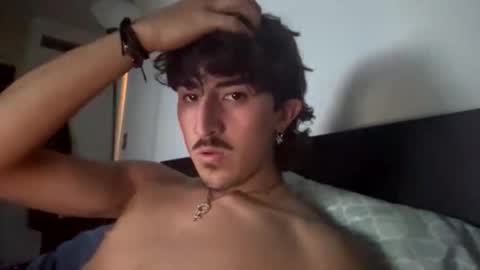 latino_lover2464 online show from 02/25/26, 09:30