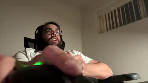 Snapshot of latinocock30 chatting on 01/13/25, 04:18 call me papi -- follow my twitter latinoc30 online show from 01/13/25, 04:18