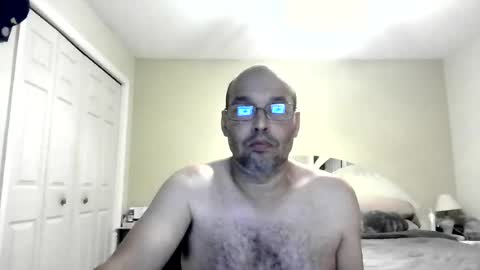 Snapshot of latinoinfla chatting on 06/14/26, 02:24 latinoinfla online show from 06/14/26, 02:24