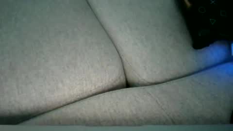 Snapshot of latinromeo1a chatting on 04/19/26, 04:17 latinromeo1a online show from 04/19/26, 04:17