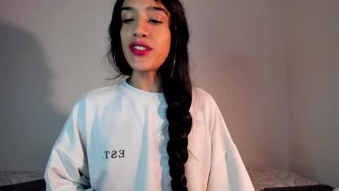 latinsecretfantasy online show from 02/19/25, 01:50