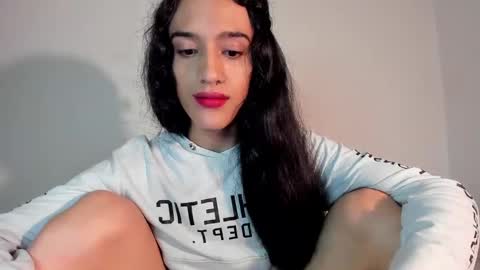 latinsecretfantasy online show from 02/24/25, 11:54