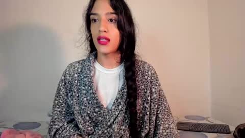 latinsecretfantasy online show from 03/05/25, 01:21