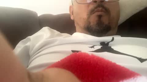 Snapshot of latn_73 chatting on 12/28/24, 10:55 Mexakin online show from 12/28/24, 10:55