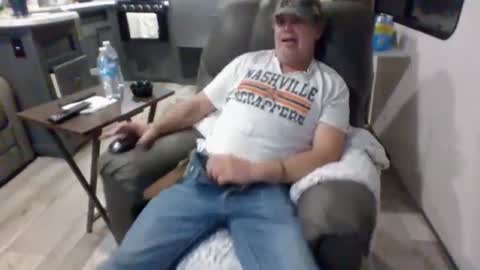 latniter online show from 01/06/25, 01:31