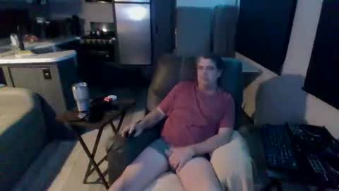 latniter online show from 01/31/25, 06:46