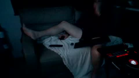 latniter online show from 02/02/25, 11:40