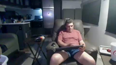 latniter online show from 03/12/25, 08:08