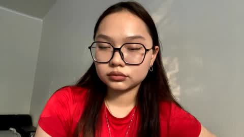 Snapshot of latoshalawlis chatting on 05/19/26, 01:39 Sofi online show from 05/19/26, 01:39