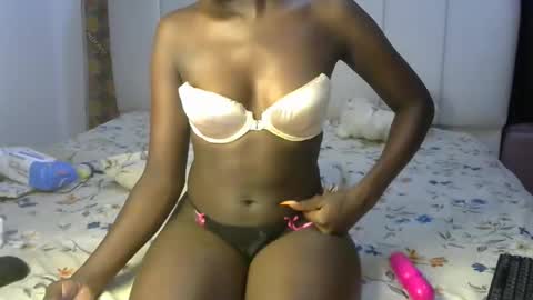 latoya_shines online show from 02/18/26, 04:58