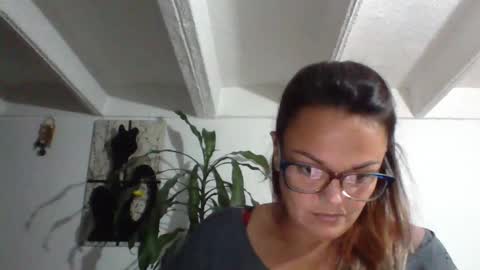 Snapshot of lau16310 chatting on 12/19/25, 11:56 Laura online show from 12/19/25, 11:56