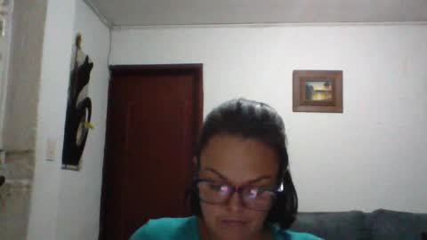 Snapshot of lau16310 chatting on 06/08/26, 01:28 Laura online show from 06/08/26, 01:28