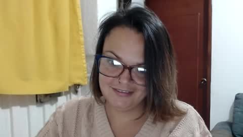 Snapshot of lau16310 chatting on 07/02/26, 11:11 Laura online show from 07/02/26, 11:11