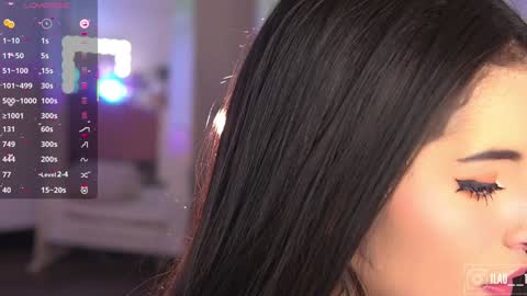 Snapshot of lau__1 chatting on 11/16/25, 11:21 IG 1lau 1 X 1lau 1 online show from 11/16/25, 11:21