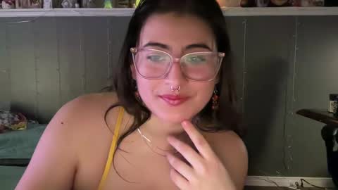 Snapshot of lau_mamacita chatting on 01/24/25, 11:12 lau_mamacita online show from 01/24/25, 11:12