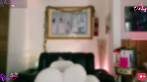 Snapshot of laujgray chatting on 04/06/26, 03:35 laujgray online show from 04/06/26, 03:35