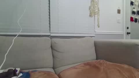 LauLauMa online show from 12/28/24, 12:47