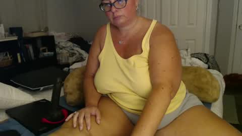 LauLauMa online show from 09/14/25, 02:00