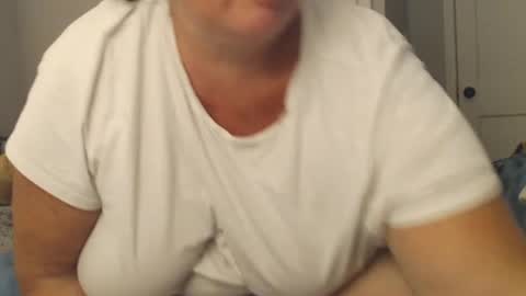 Snapshot of laulauma chatting on 07/02/26, 03:23 LauLauMa online show from 07/02/26, 03:23