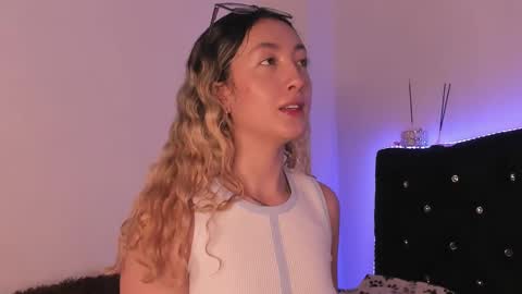 Lau Miller online show from 11/25/25, 03:39