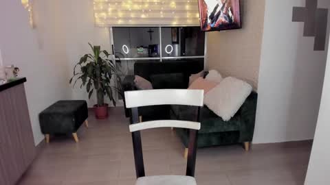 Snapshot of laura__cruz chatting on 01/20/25, 05:04 laura cruz online show from 01/20/25, 05:04