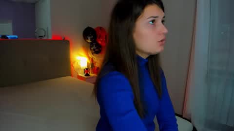 Snapshot of laura__leee chatting on 11/01/25, 06:37 Laura online show from 11/01/25, 06:37