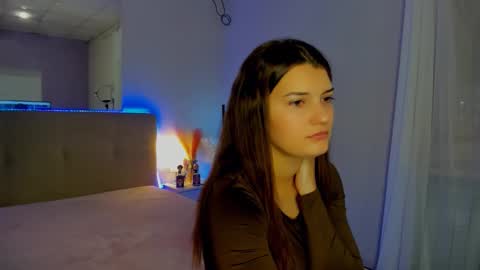 Snapshot of laura__leee chatting on 11/13/25, 07:07 Laura online show from 11/13/25, 07:07