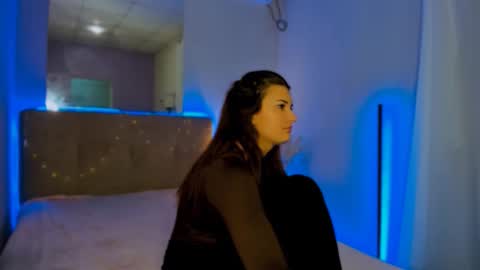 Snapshot of laura__leee chatting on 11/14/25, 06:34 Laura online show from 11/14/25, 06:34