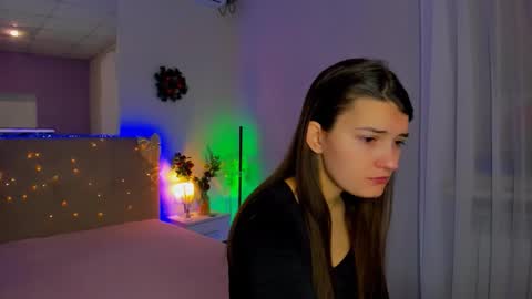 Snapshot of laura__leee chatting on 01/14/26, 06:19 Laura online show from 01/14/26, 06:19