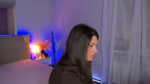 Snapshot of laura__leee chatting on 02/10/26, 06:28 Laura online show from 02/10/26, 06:28