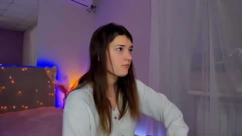 Snapshot of laura__leee chatting on 03/22/26, 06:06 Laura online show from 03/22/26, 06:06