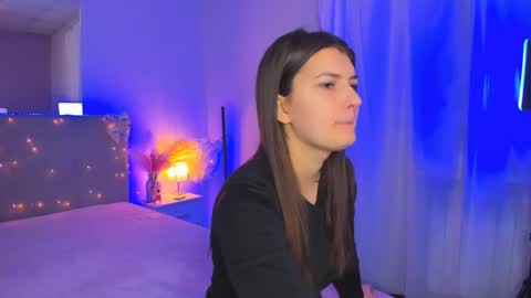 Snapshot of laura__leee chatting on 03/25/26, 05:57 Laura online show from 03/25/26, 05:57