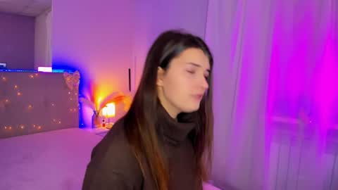 Snapshot of laura__leee chatting on 04/09/26, 07:03 Laura online show from 04/09/26, 07:03