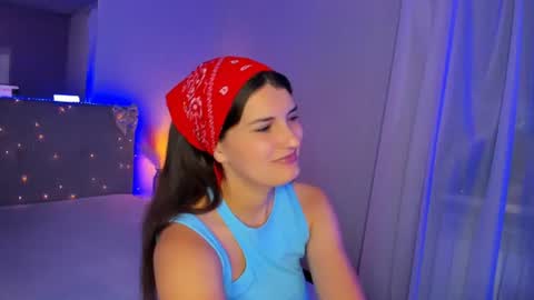 Snapshot of laura__leee chatting on 06/29/26, 10:15 Laura online show from 06/29/26, 10:15