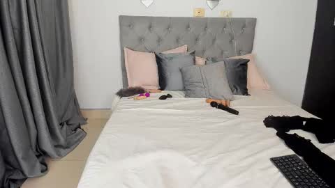   online show from 09/10/25, 01:55