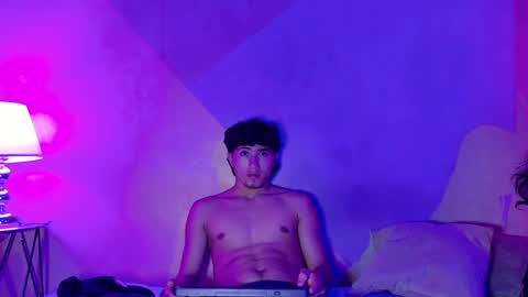 laura_and_kevin online show from 09/15/25, 02:06