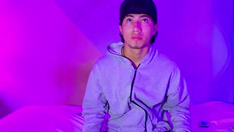 laura_and_kevin online show from 10/02/25, 03:08